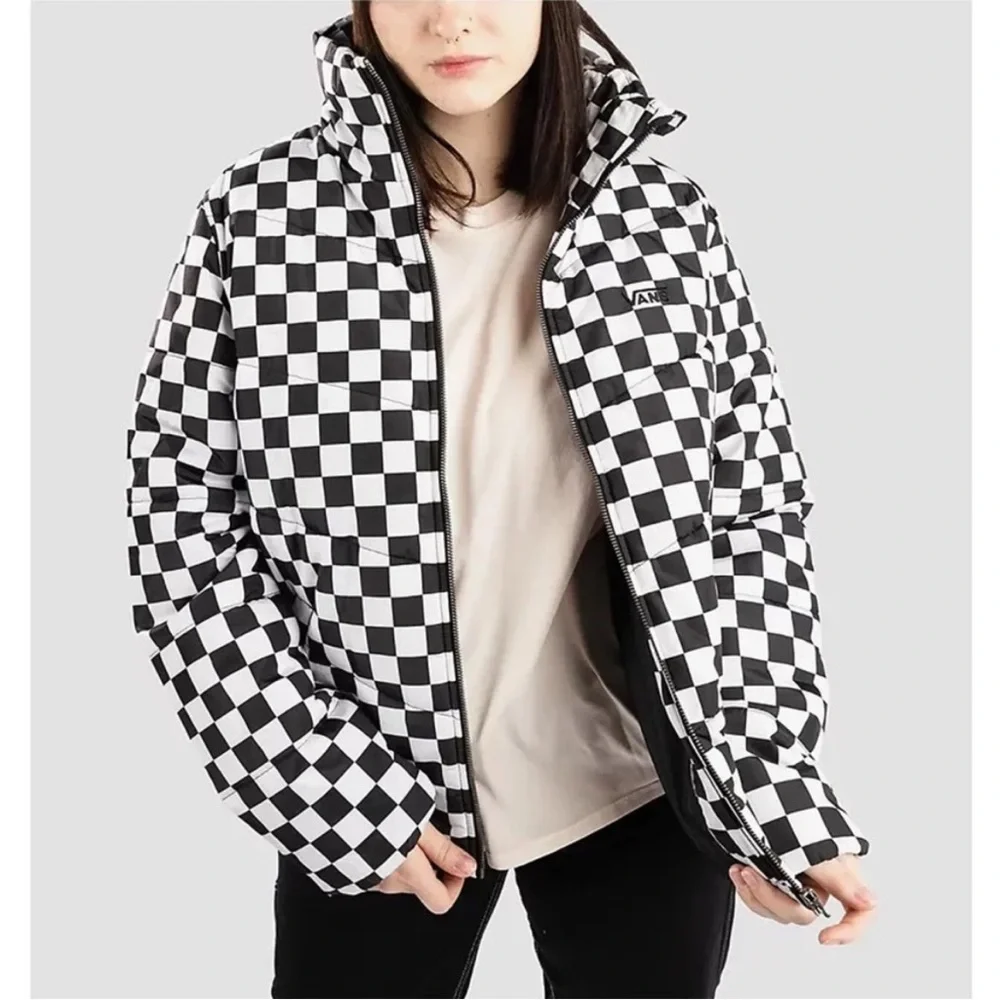 NWOT Vans Foundry Print MTE Black & White Checkerboard Print Puffer Jacket - Picture 1 of 16
